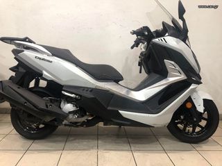 Sym Cruisym 300  Euro4  ΖΗΤΕΙΤΑΙ ΠΛΑΣΙΟ ΜΕ ΑΔΕΙΑ