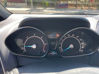 Ford B-Max 2016-thumb-17