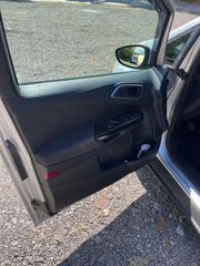 Ford B-Max 2016-thumb-18