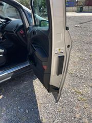Ford B-Max 2016-thumb-19