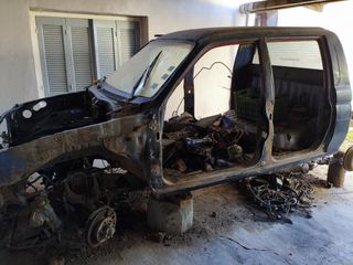 Καμπινα Mitsubishi L200 99-01