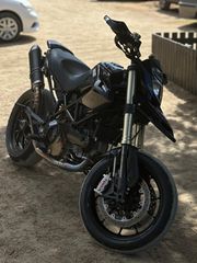 Ducati Hypermotard 1100 S 2008