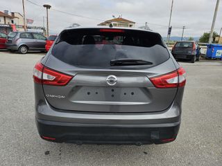 Nissan Qashqai 2017-thumb-5