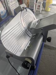 μηχανή κοπής ζαμπόν - τυριού