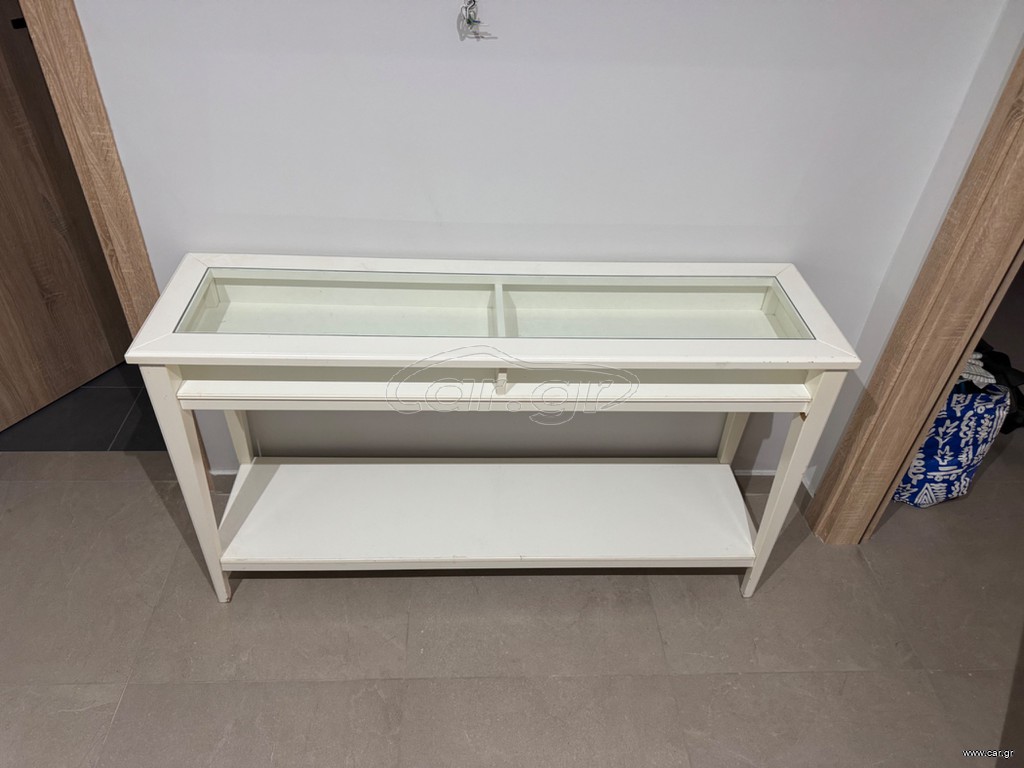 Τουαλέτα υπνοδωματίου Ikea