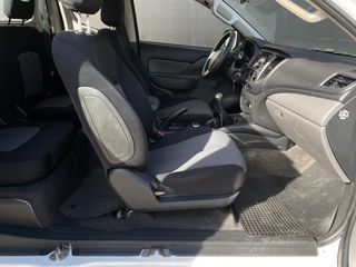 Pickup - Αγροτικό Mitsubishi 2018 L 200 - 1,5 ΚΑΜΠΙΝΑ-thumb-9