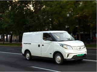 Κλούβα Maxus 2025 e deliver 3-thumb-1