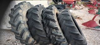 Σετ BKT 260/70R20-thumb-1