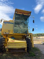 Αλωνιστική Μηχανή New Holland 1983 8080