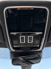 Land Rover Range Rover Velar 2023 D200 R-Dynamic S-thumb-7