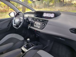 Citroen C4 Picasso 2015 1.2 e-THP Confort-thumb-16