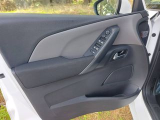 Citroen C4 Picasso 2015 1.2 e-THP Confort-thumb-28