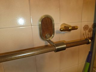Πετσετοκρεμάστρα BronzeΞύλο & μπουρνουζο κρεμάστρα-thumb-1