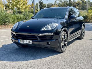 Porsche Cayenne 2012 Black edition Panorama-thumb-1