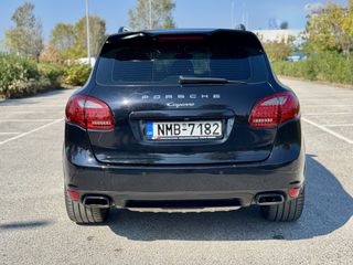 Porsche Cayenne 2012 Black edition Panorama-thumb-5
