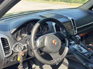 Porsche Cayenne 2012 Black edition Panorama-thumb-13