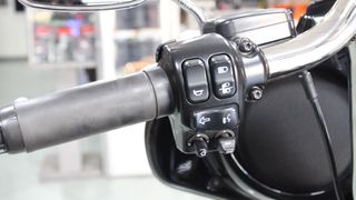 Harley Davidson Touring Electra Glide Ultra Limited Low 2018-thumb-25
