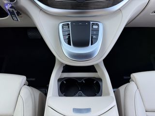Mercedes-Benz EQV 2023 EXTRA LONG / PANORAMA / BURMESTER / 6 ΘΕΣΕΙΣ-thumb-8