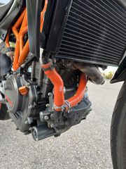 KTM 390 Duke 2014-thumb-4