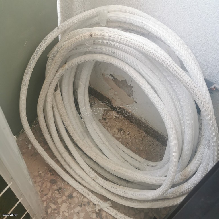 Σχεδόν καινούργιο ένα χρόνο δούλεψε.