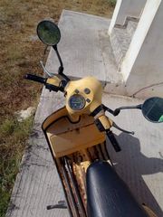 Piaggio Vespa 1985 PX 200 E-thumb-3