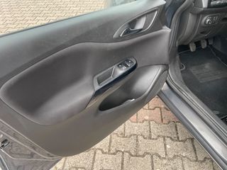 Opel Corsa 2016-thumb-12