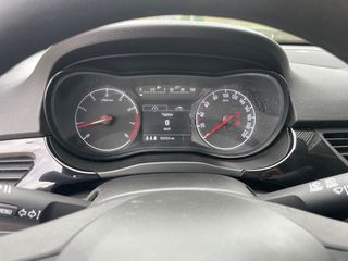 Opel Corsa 2016-thumb-21