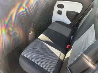 Renault Twingo 2015-thumb-13