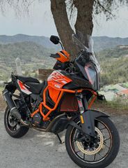 KTM 1290 Super Adventure 2017 1290 SUPER ADVENTURE S