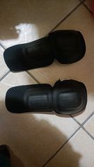 Επιαγκωνίδες Dainese ζευγάρι PB11
