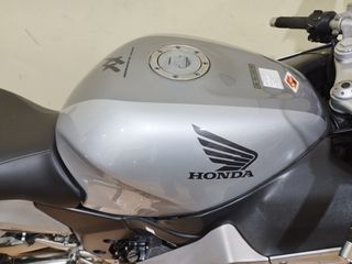Honda CBR 1100 XX Super Blackbird 2006-thumb-10