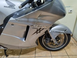 Honda CBR 1100 XX Super Blackbird 2006-thumb-9