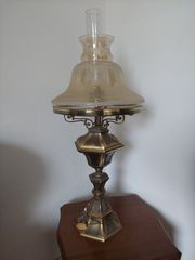 Επιτραπεζιο ορειχαλκινο φωτιστικο σαλονιου