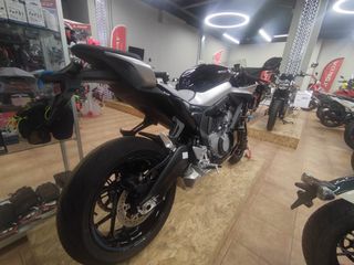 CFmoto 675 SR-R 2026-thumb-7
