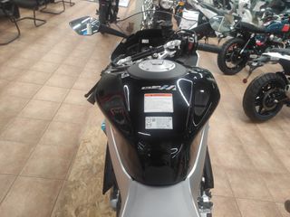 CFmoto 675 SR-R 2026-thumb-13