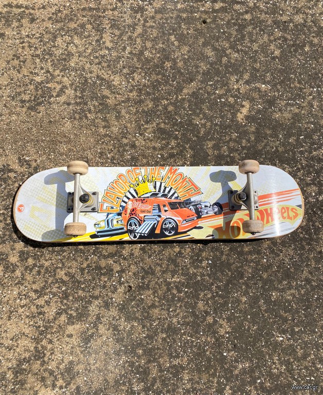 Hot-Wheels skateboard
