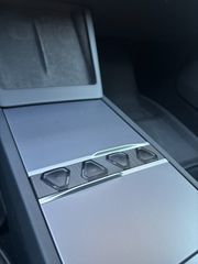 Tesla Model 3 2024 Standard Range Premium-thumb-3
