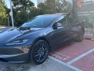 Tesla Model 3 2024 Standard Range Premium