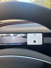 Tesla Model 3 2024 Standard Range Premium-thumb-12