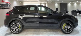 Porsche Cayenne 2018 E-HYBRID/CHRONO PACKET/PANORAMA/LED/EU6-thumb-7