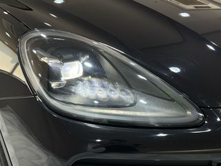 Porsche Cayenne 2018 E-HYBRID/CHRONO PACKET/PANORAMA/LED/EU6-thumb-5