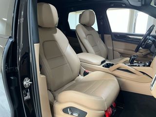 Porsche Cayenne 2018 E-HYBRID/CHRONO PACKET/PANORAMA/LED/EU6-thumb-49