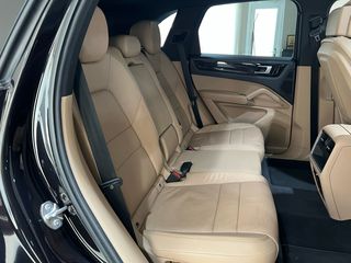 Porsche Cayenne 2018 E-HYBRID/CHRONO PACKET/PANORAMA/LED/EU6-thumb-52