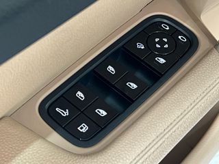 Porsche Cayenne 2018 E-HYBRID/CHRONO PACKET/PANORAMA/LED/EU6-thumb-16