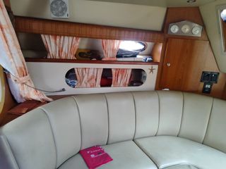 Cruisers-Yachts 2005 28-thumb-11