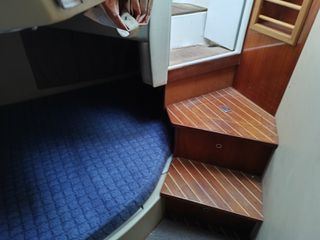 Cruisers-Yachts 2005 28-thumb-15