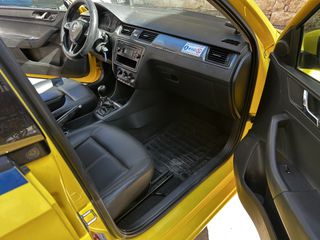 Skoda Rapid 2014-thumb-9