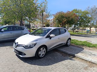 Renault Clio 2016 1.5 dCi-thumb-2