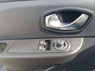 Renault Clio 2016 1.5 dCi-thumb-22