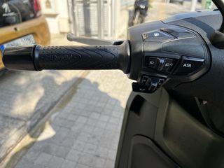 Piaggio Beverly 300 2024 S HPE-thumb-10
